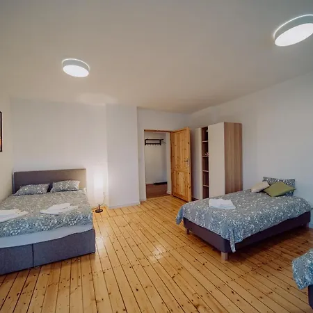 4m Apartment
